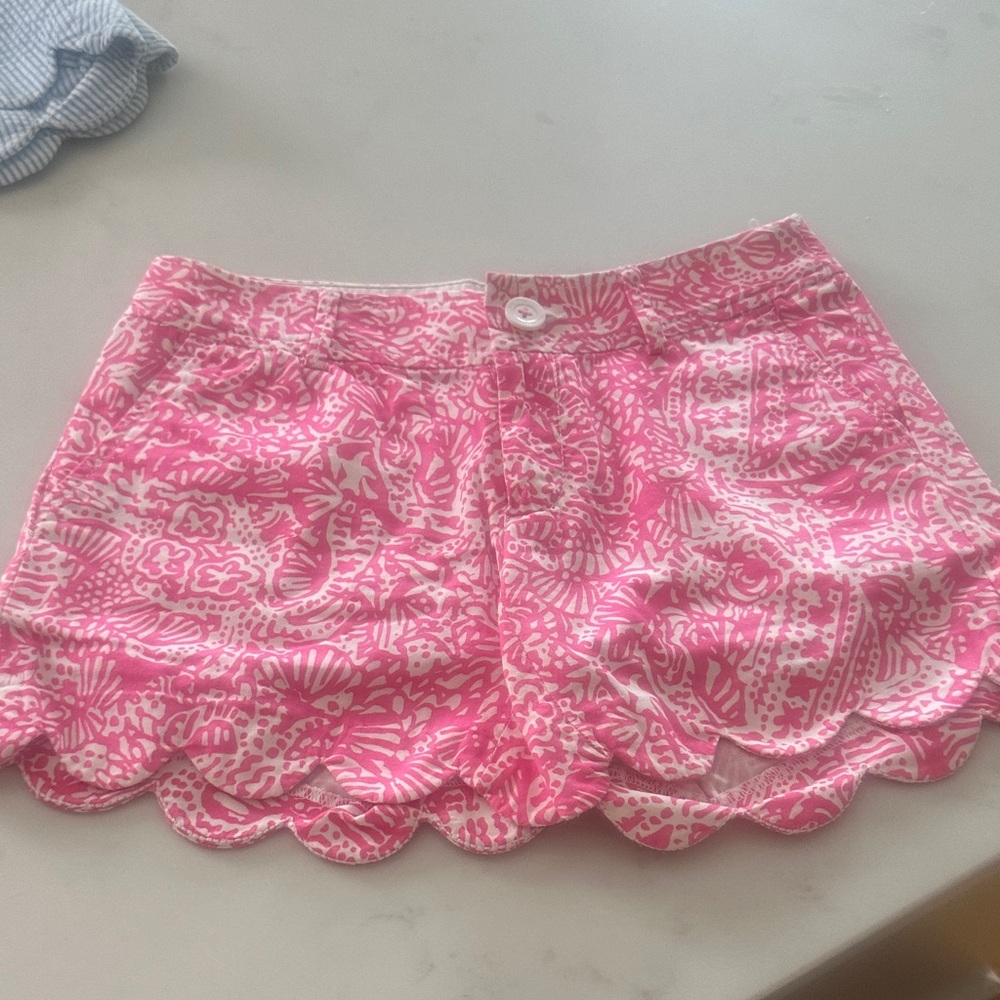 Women’s Pink Printed Scallop Hem Shorts
